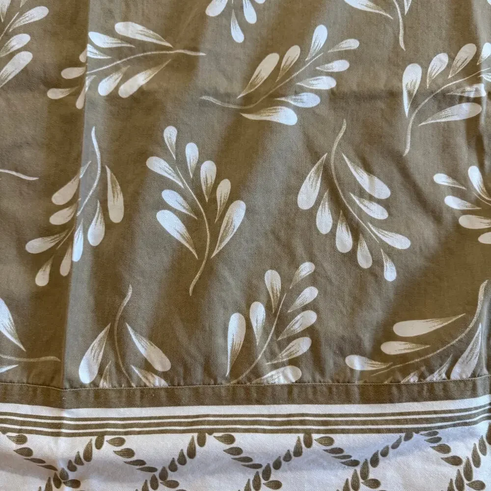 Casa Cristina Cotton Tablecloth Leaves Diamonds Tan White 66x48